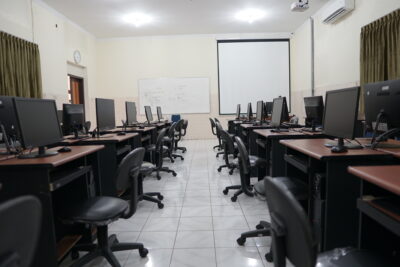 Lab Komputer DKV